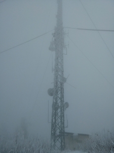 E79VFJ - antenski stub zimi